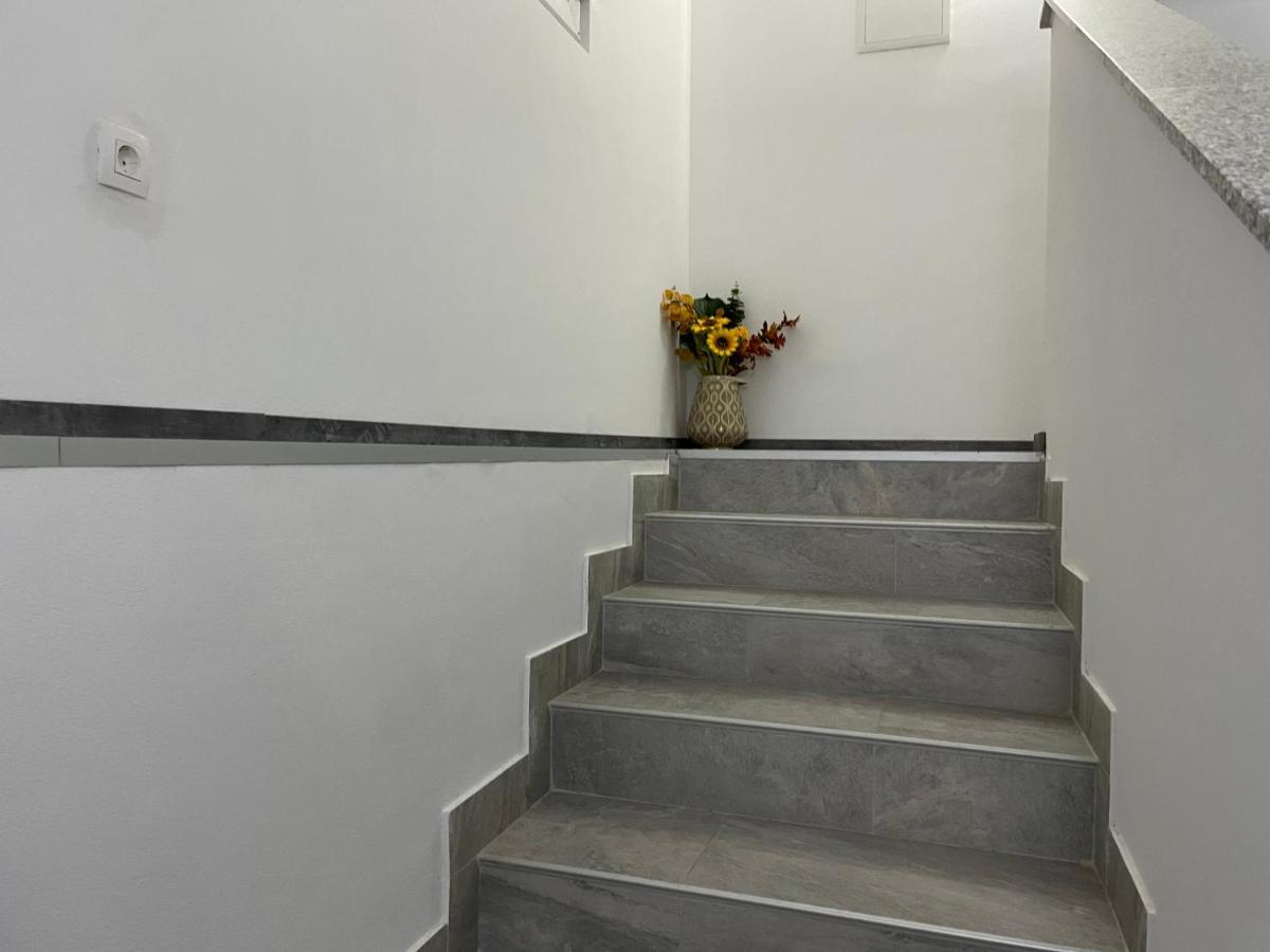 Villa Mira ***** ปิเนซิตซี ภายนอก รูปภาพ
